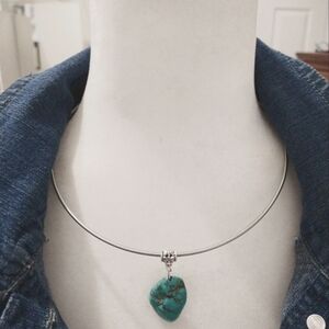 NWT Turquoise Stone Necklace